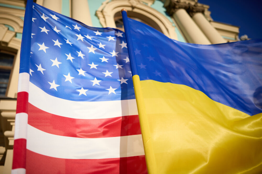 Переговори між Україною та США – основне завдання української делегації налагодити відносини та “тягнути час”