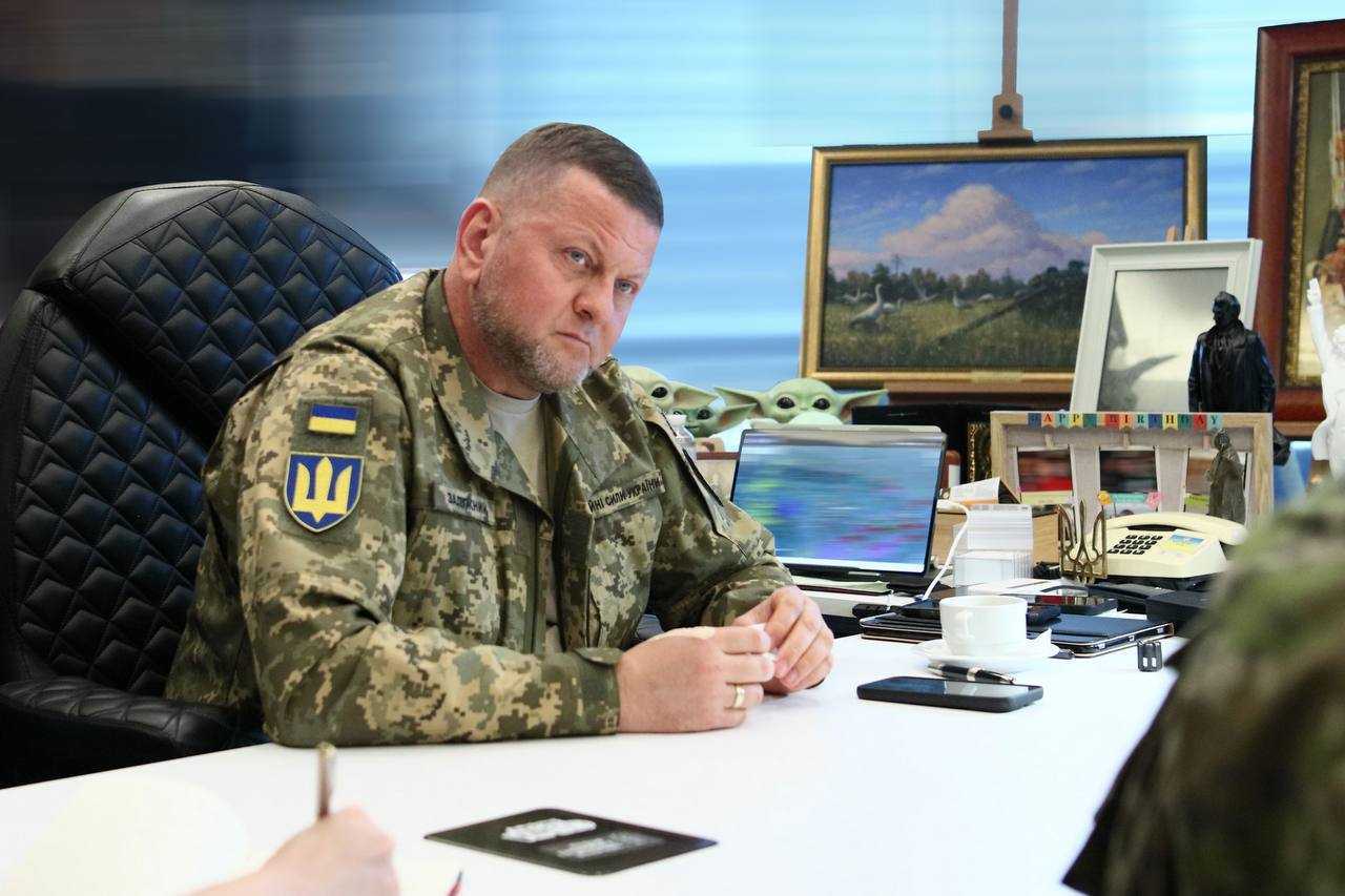 Залужний дав першу пресконференцію. Що він сказав про мобілізацію та війну