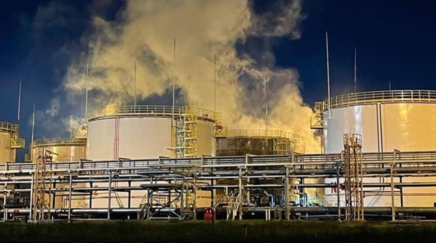 Українські дрони вразили нефтепереробний завод у Краснодарському краї: нові виміри конфлікту