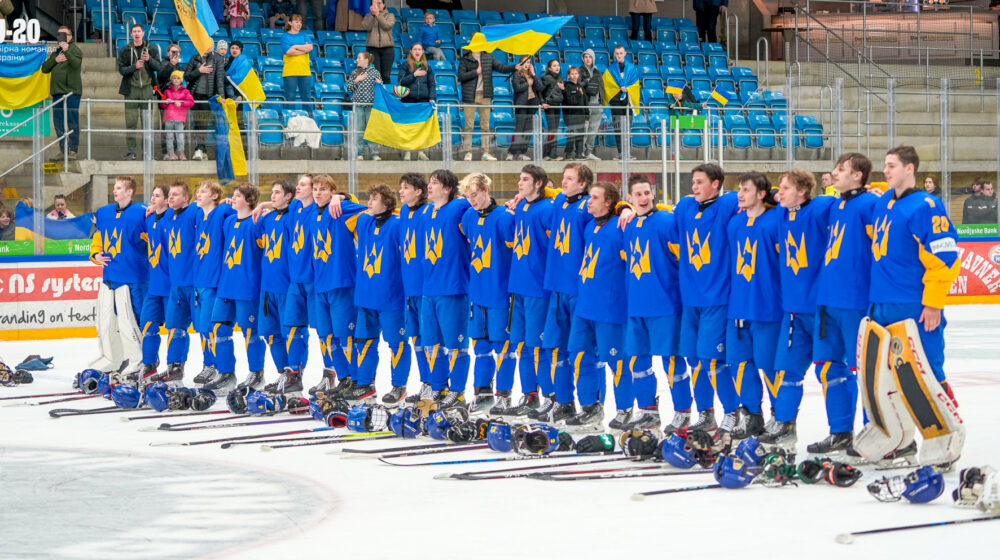 Молодіжна збірна України з хокею виграла Чемпіонат Світу