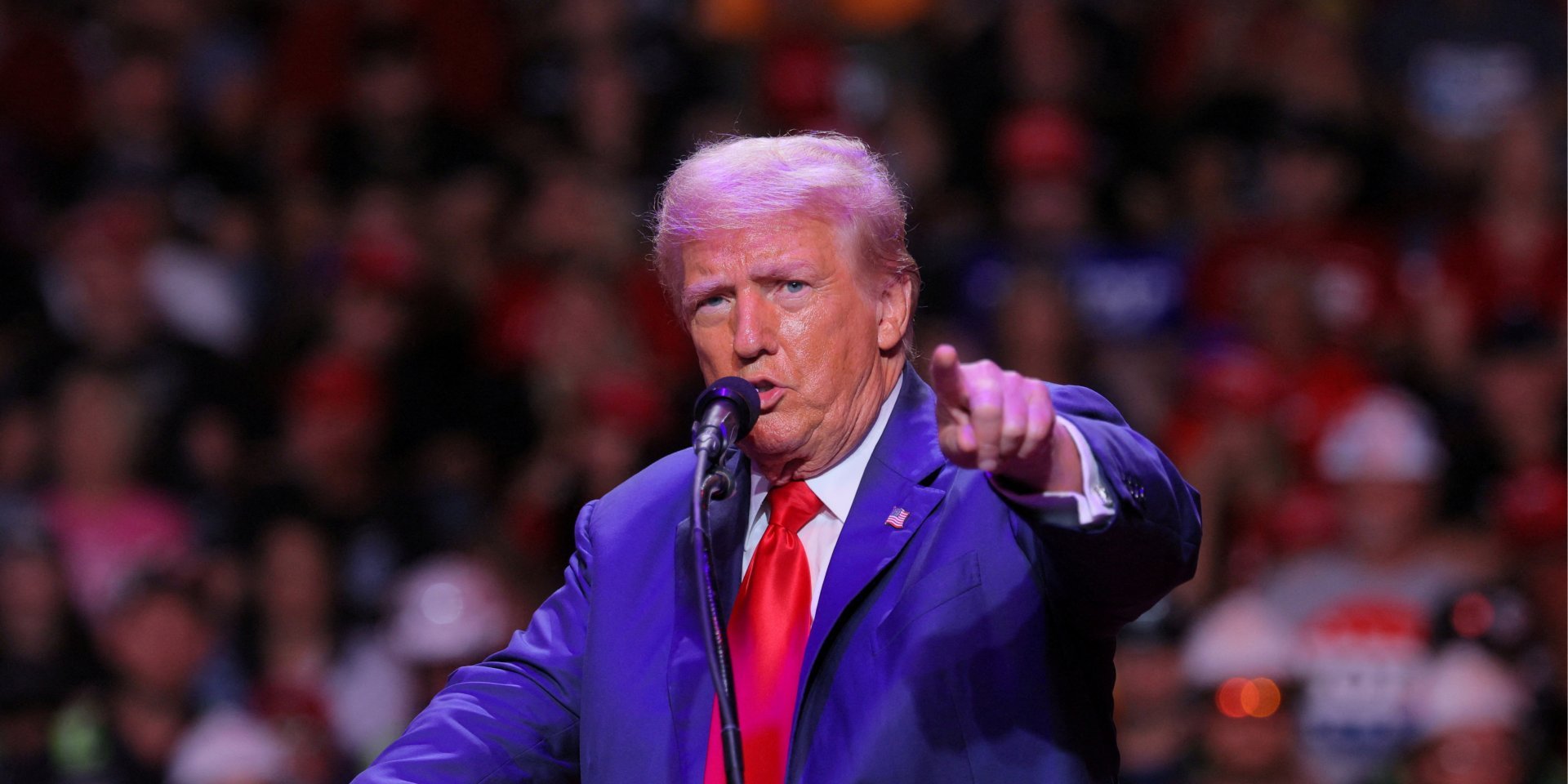 Трамп закликає до усунення Зеленського: жорстка критика з боку Білого дому