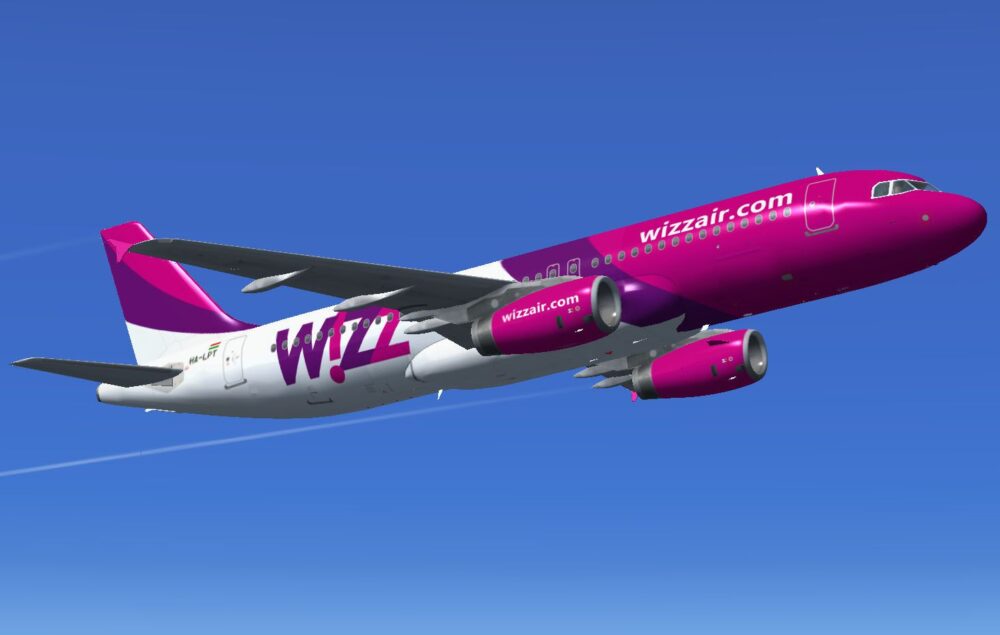 Авіакомпанія Wizz Air повертається в Україну