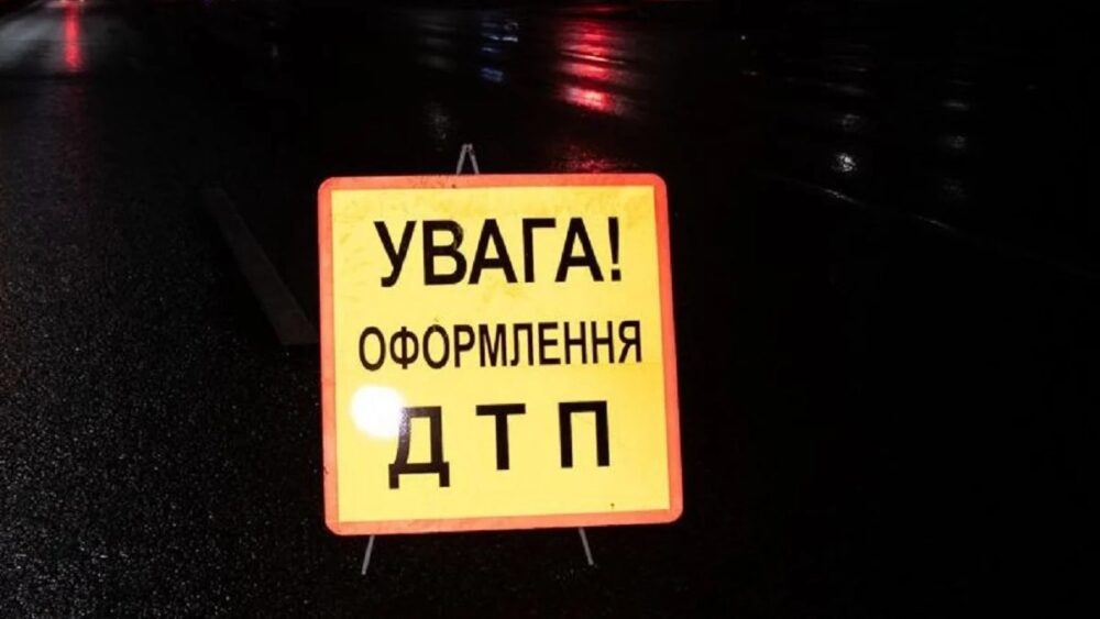 Трагедія біля села Красів: після аварії дитину госпіталізували, водій загинув