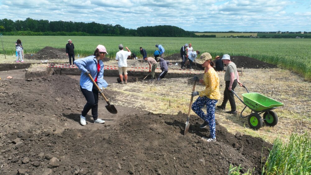 Археологи повернулися до розкопок Тальянок — одного з найбільших поселень трипільської цивілізації