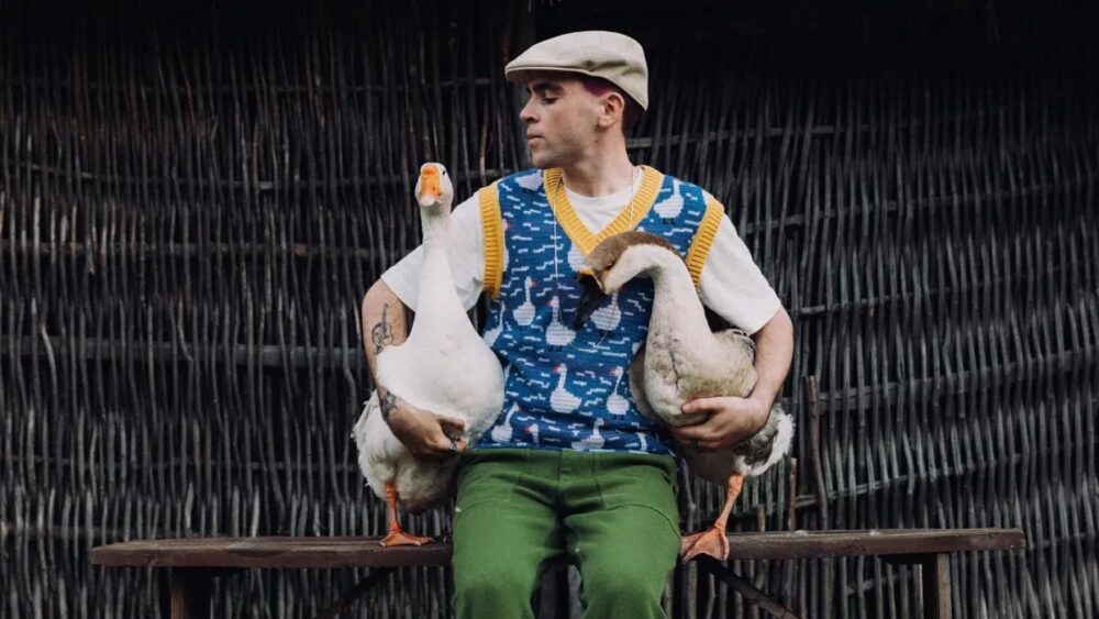 Papa Music вимагає видалити інтервʼю українського співака Wellboy і погрожує судом