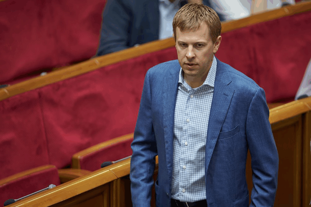 Розкіш за кордоном і справи в Україні: чим сьогодні живе колишній нардеп Віталій Хомутиннік