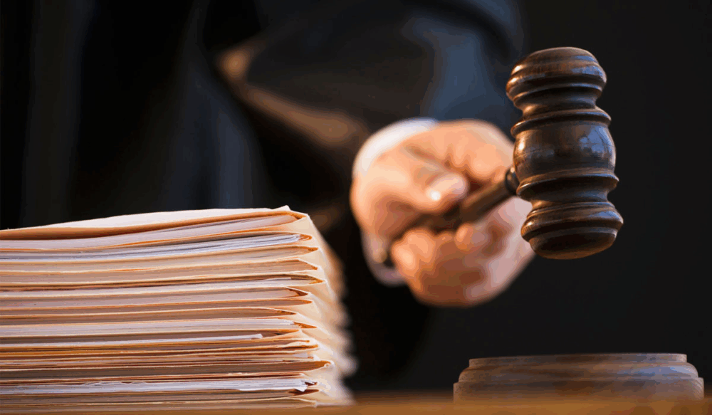 Посадовець Одеського авіазаводу уник тюрми за махінації з деталями для ЗСУ