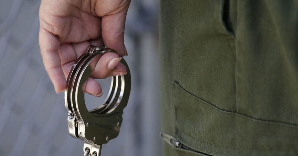 У селі Мотижин чоловік у стані сп’яніння забив матір до смерті