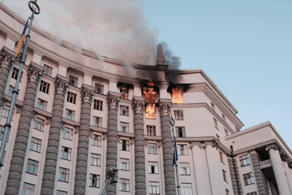 РФ вперше атакувала будівлю Кабміну: в “Іскандері” знайшли компоненти з США та Європи