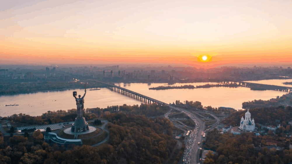 Спека повертається: 1 вересня в Україні до +37°
