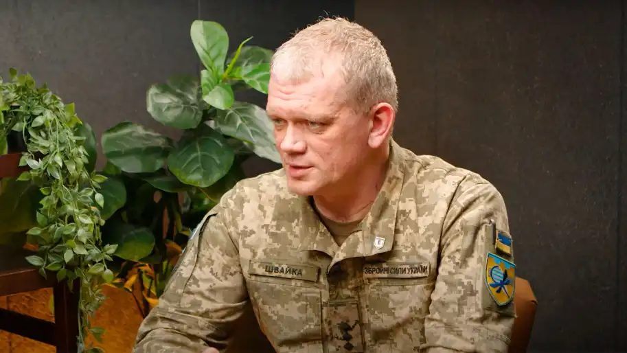 Українські чиновники закликають готувати дітей до війни, але відправляють власних за кордон