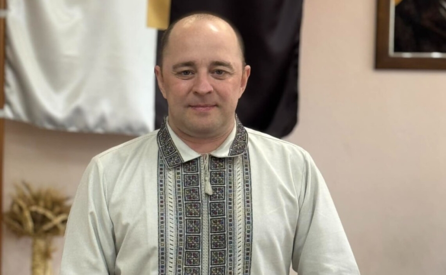 Олексій Момот та директор підрядної організації підозрюються у розтраті бюджетних коштів на закупівлі техніки та фіктивних робіт
