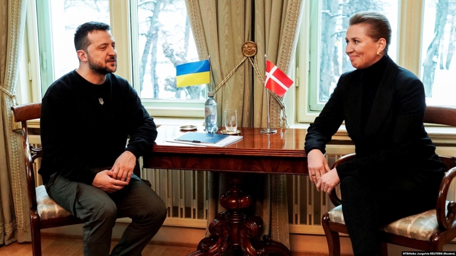 Володимир Зеленський у Копенгагені: саміт Європейської політичної спільноти та переговори про оборонну підтримку України