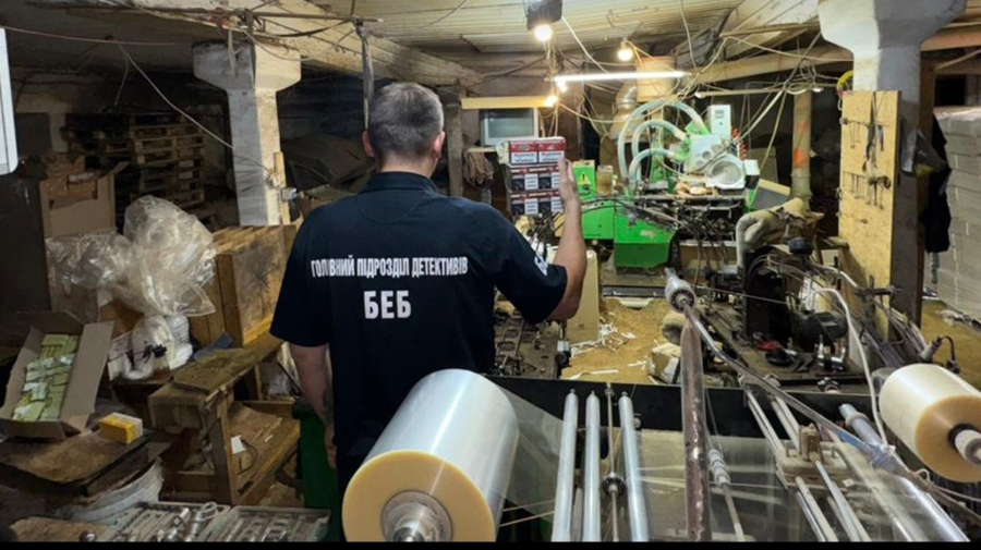 В Ковельському районі викрито підпільний цех з виробництва цигарок