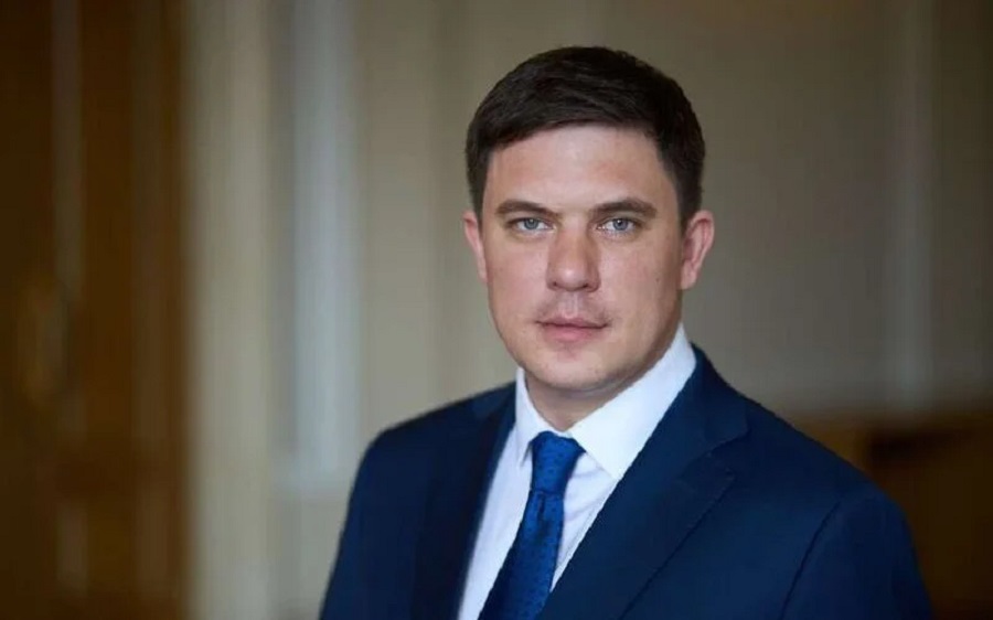 Bentley за мільйони: які люксові авто є у нардепів та їхніх родин
