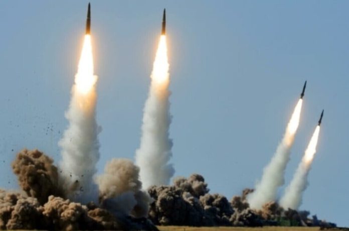 «Кривавий світанок жовтня: Росія завдала масованого комбінованого удару ракетами та дронами по українських містах» «Кривавий світанок жовтня: Росія завдала масованого комбінованого удару ракетами та дронами по українських містах»