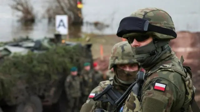 Польща нарощує військові сили біля українського кордону Польща нарощує військові сили біля українського кордону