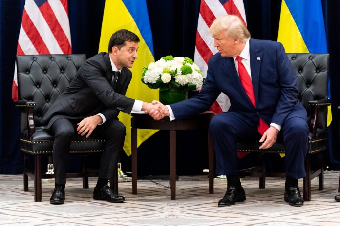 Розкол у відносинах між Вашингтоном і Києвом: лаштунки тиску Трампа на Зеленського через удари по Росії та зв'язок зі Starlink Розкол у відносинах між Вашингтоном і Києвом: лаштунки тиску Трампа на Зеленського через удари по Росії та зв'язок зі Starlink